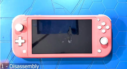国外魔改达人发布Switch Lite“Pro” 能流畅运行《最终幻想7重制版》