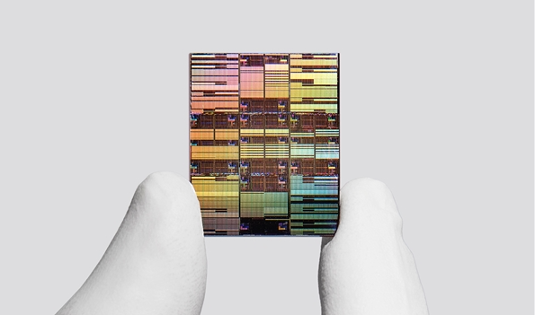 IBM全球首发0.7nm芯片 指甲盖大小1000亿晶体管